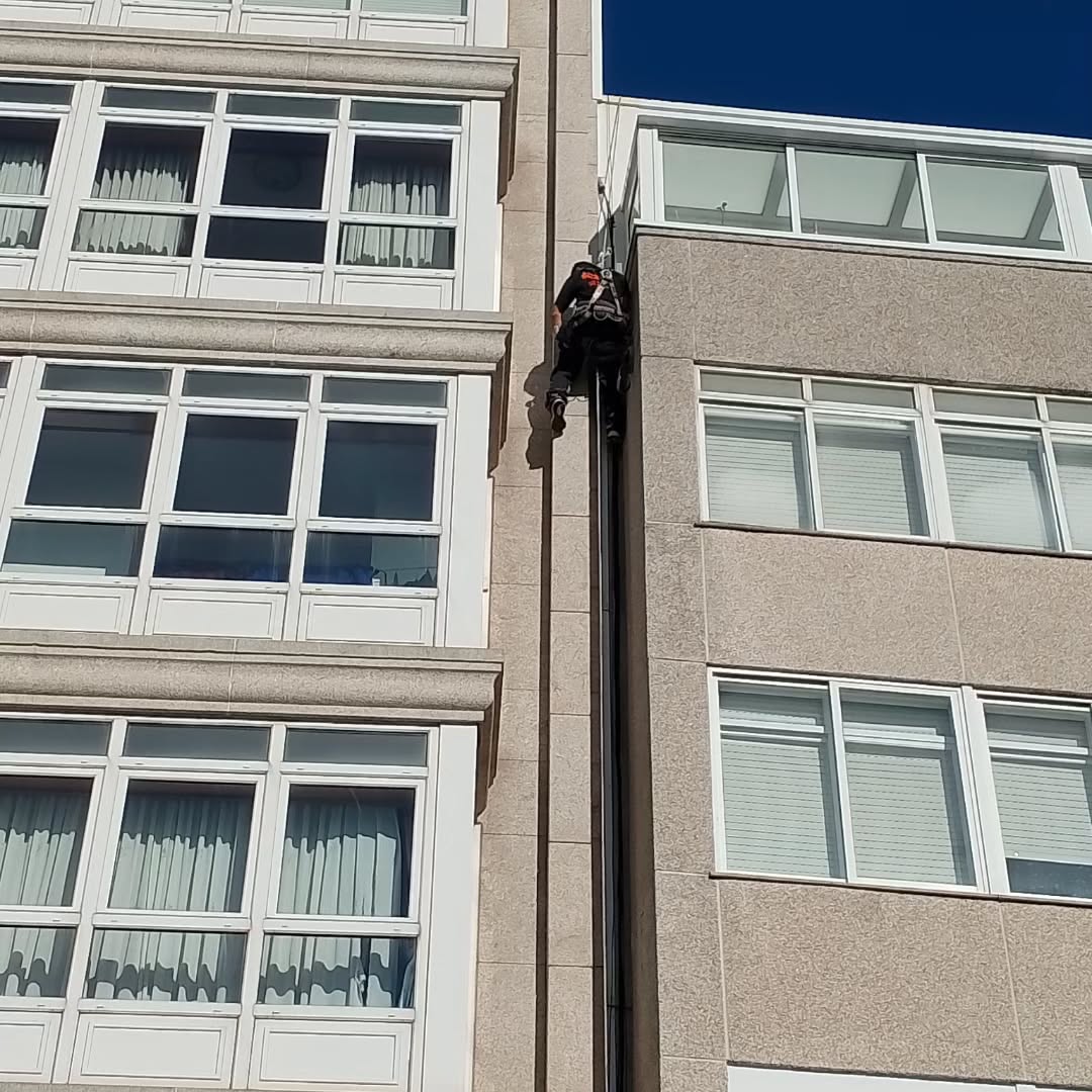 Rehabilitación de fachadas en edificios y comunidades de vecinos en Ferrol